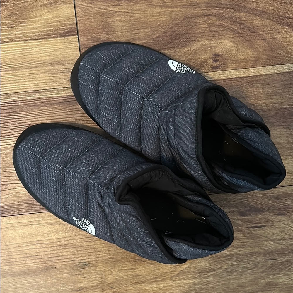 The North Face Black Quilted Snow Booties
